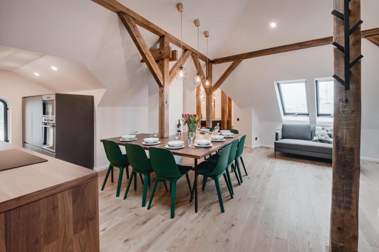 Big Design Apt - Sleeps 12 - Best Location 리가 외부 사진