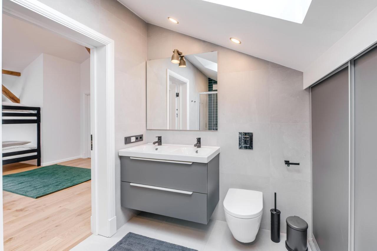 Big Design Apt - Sleeps 12 - Best Location 리가 외부 사진